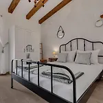 New! Milan's House With Pool, Mediterranean Villa