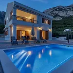 New! Milan's House With Pool, Mediterranean