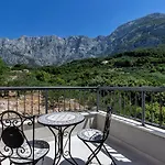 New! Milan's House With Pool, Mediterranean Villa *