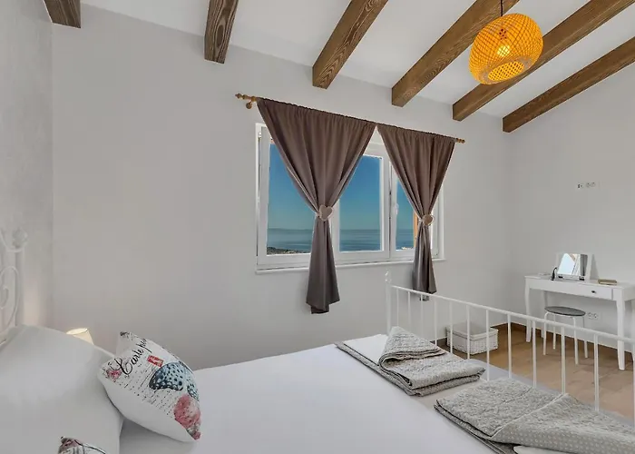 New! Milan's House With Pool, Mediterranean