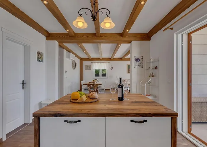 New! Milan's House With Pool, Mediterranean Villa *