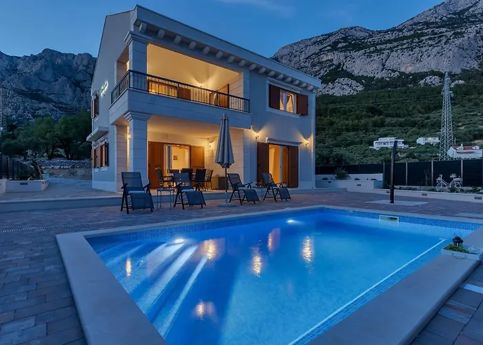 New! Milan's House With Pool, Mediterranean