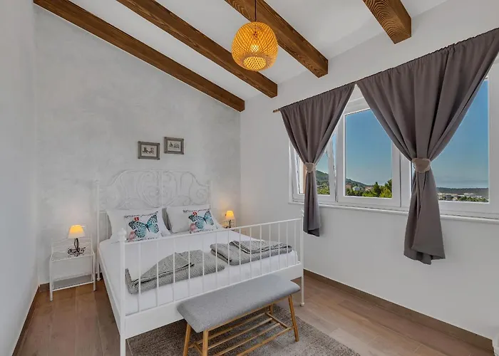 Вілла New! Milan's House With Pool, Mediterranean