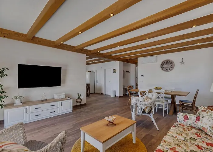 Вілла New! Milan's House With Pool, Mediterranean *